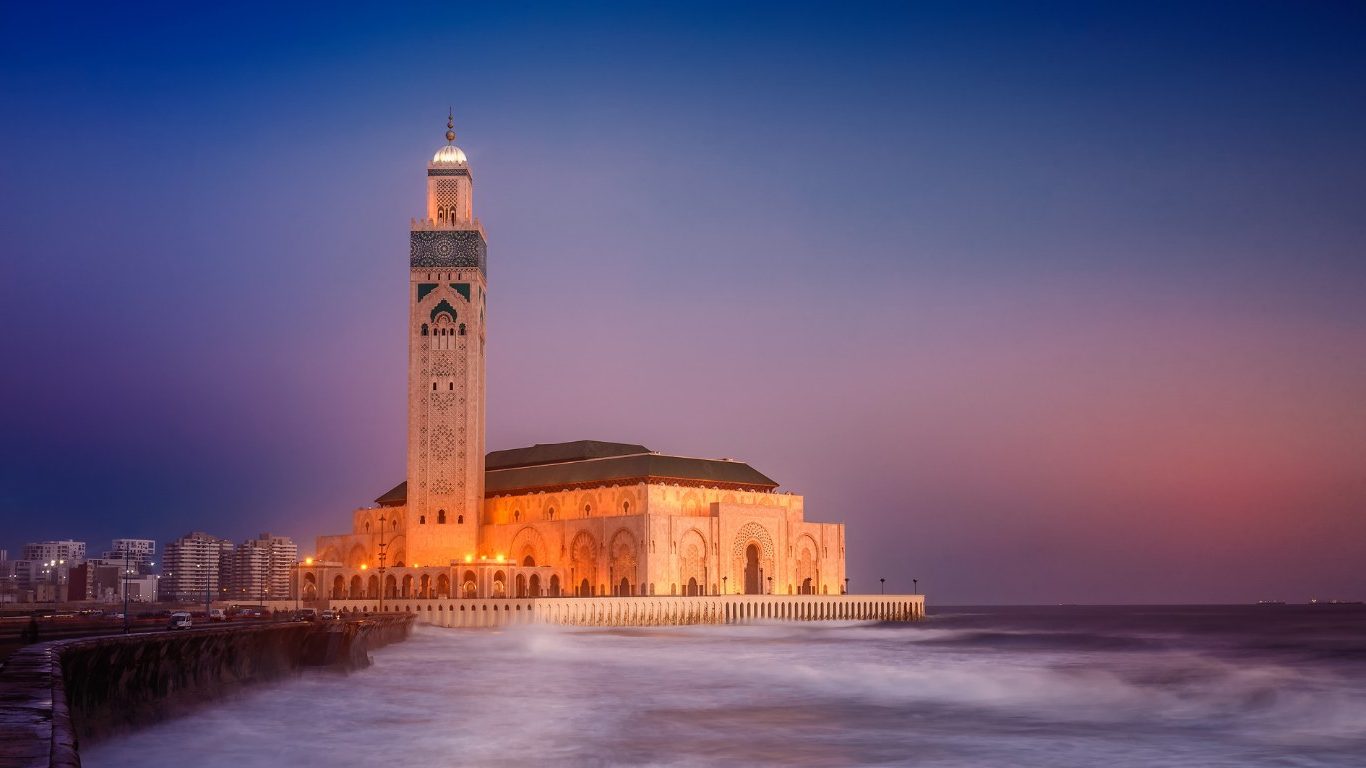 12 Days Tour from Casablanca to Chefchaouen via Sahara